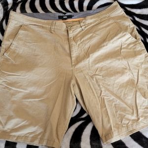 VANS TAN SHORTS - SIZE 40 USED